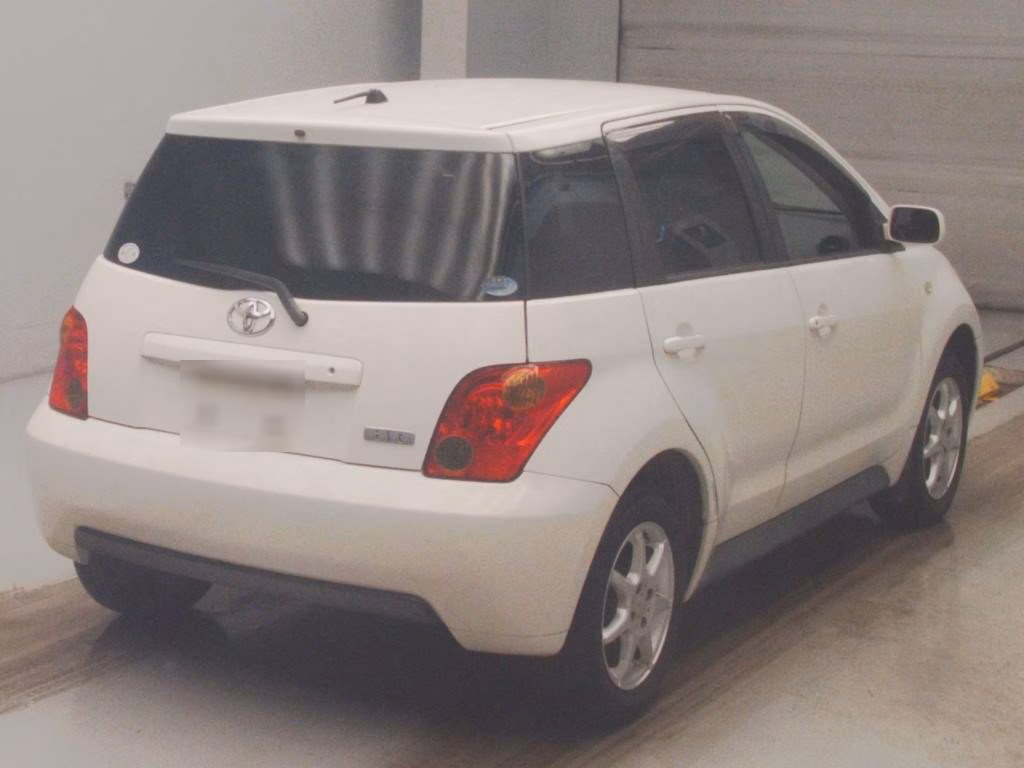 TOYOTA IST