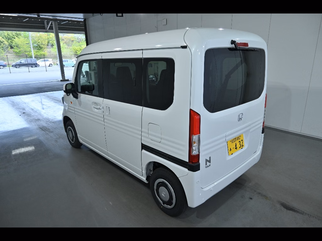 HONDA N-VAN