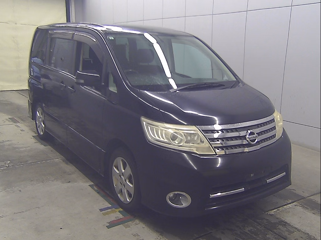 NISSAN SERENA