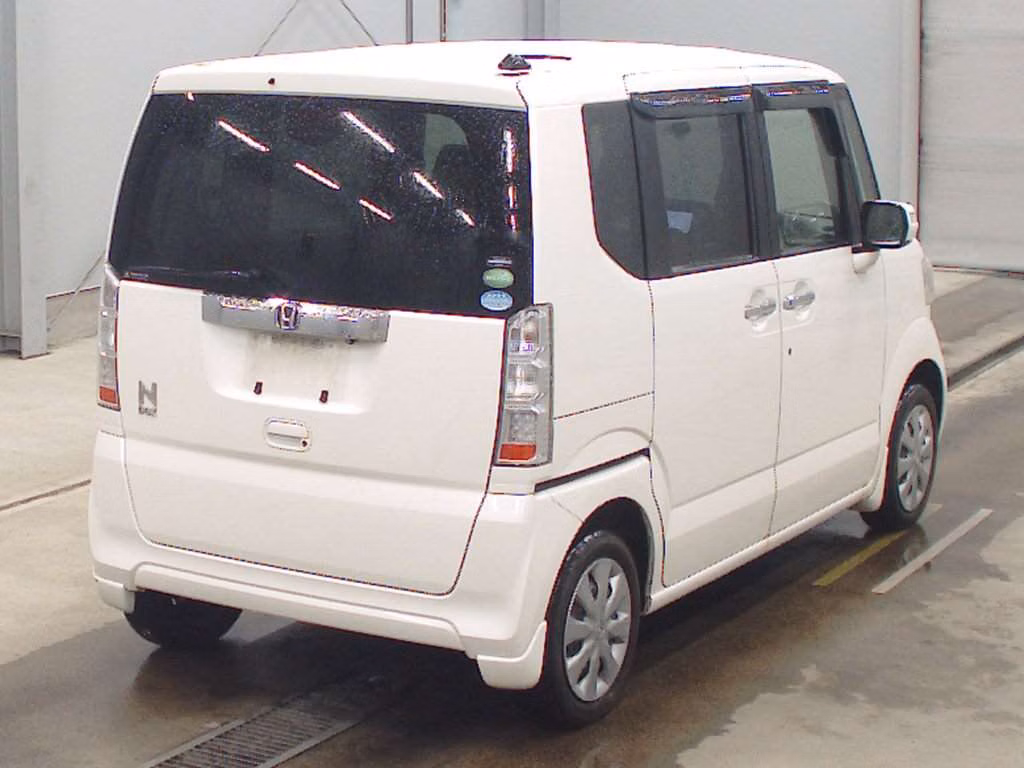 HONDA N-BOX