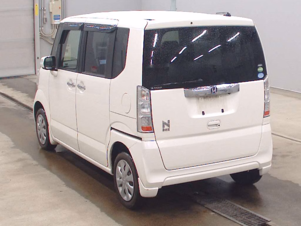 HONDA N-BOX