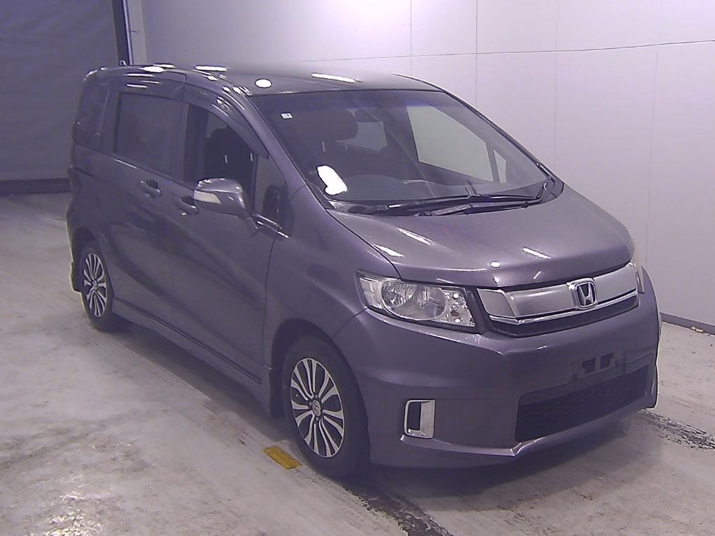 HONDA FREED SPIKE