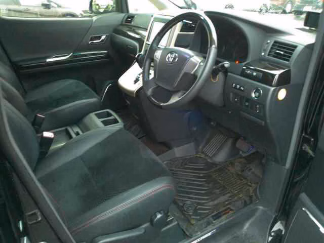 TOYOTA VELLFIRE
