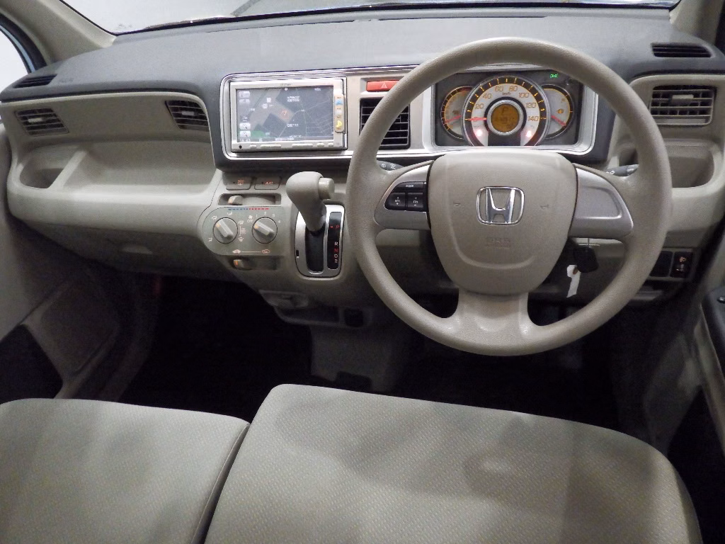 HONDA LIFE