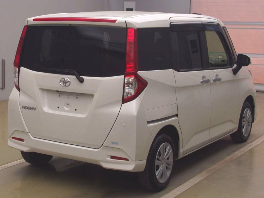 TOYOTA ROOMY