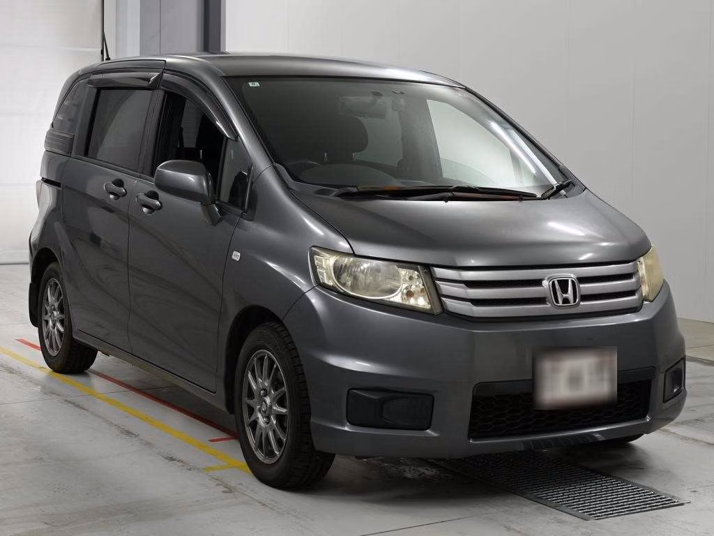 HONDA FREED SPIKE