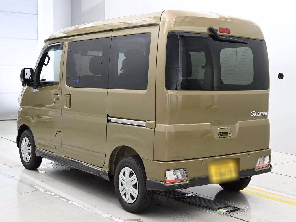 DAIHATSU ATRAI