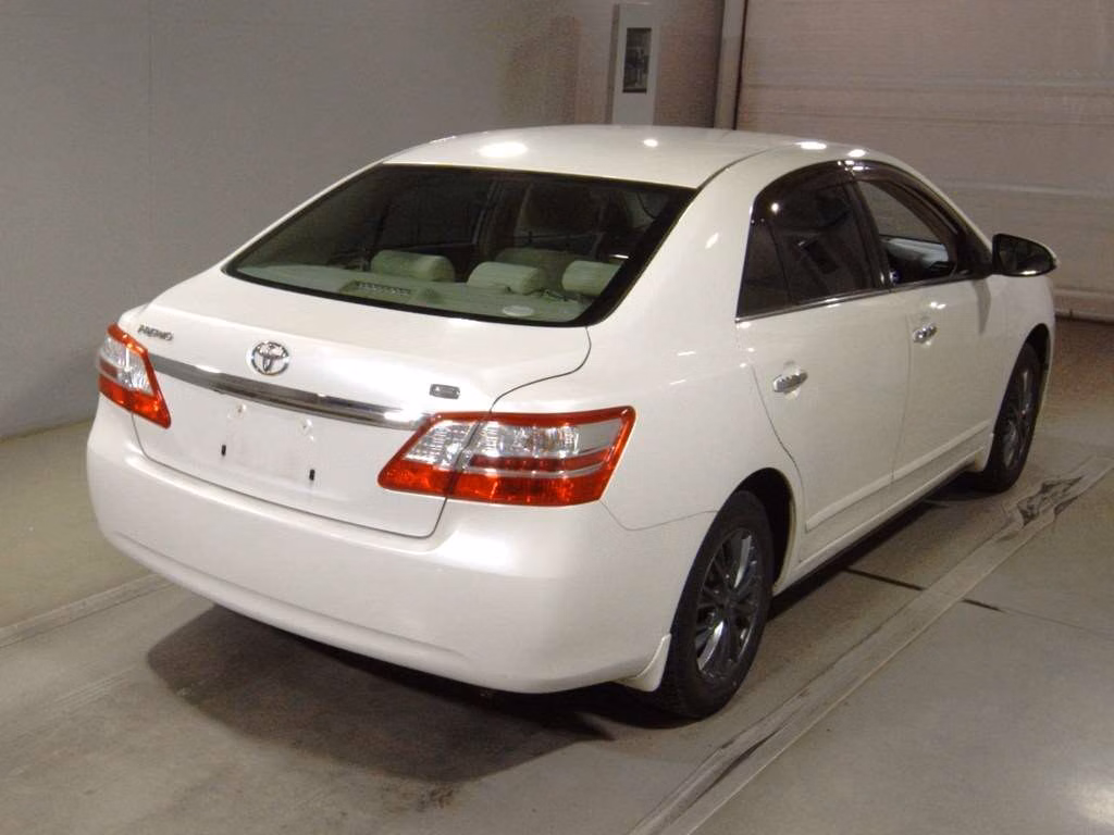 TOYOTA PREMIO