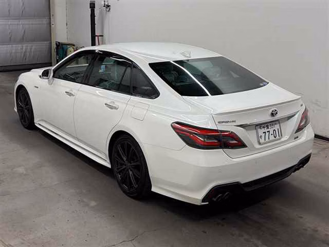 TOYOTA CROWN