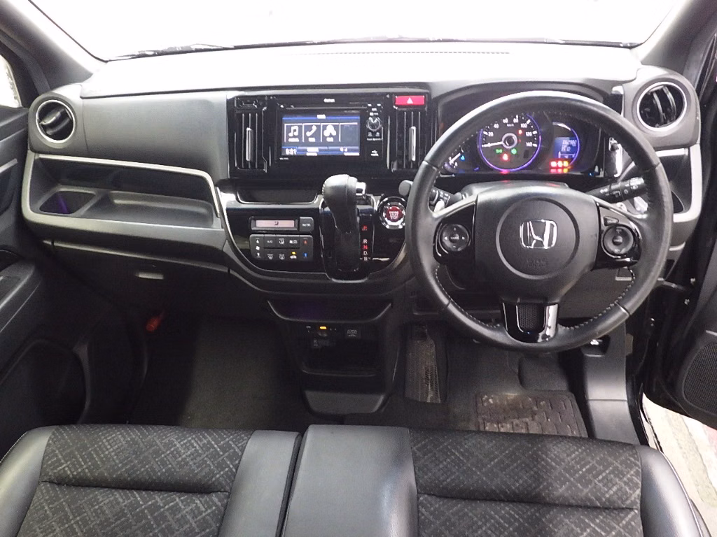 HONDA N-WGN