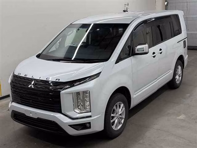 MITSUBISHI DELICA D:5