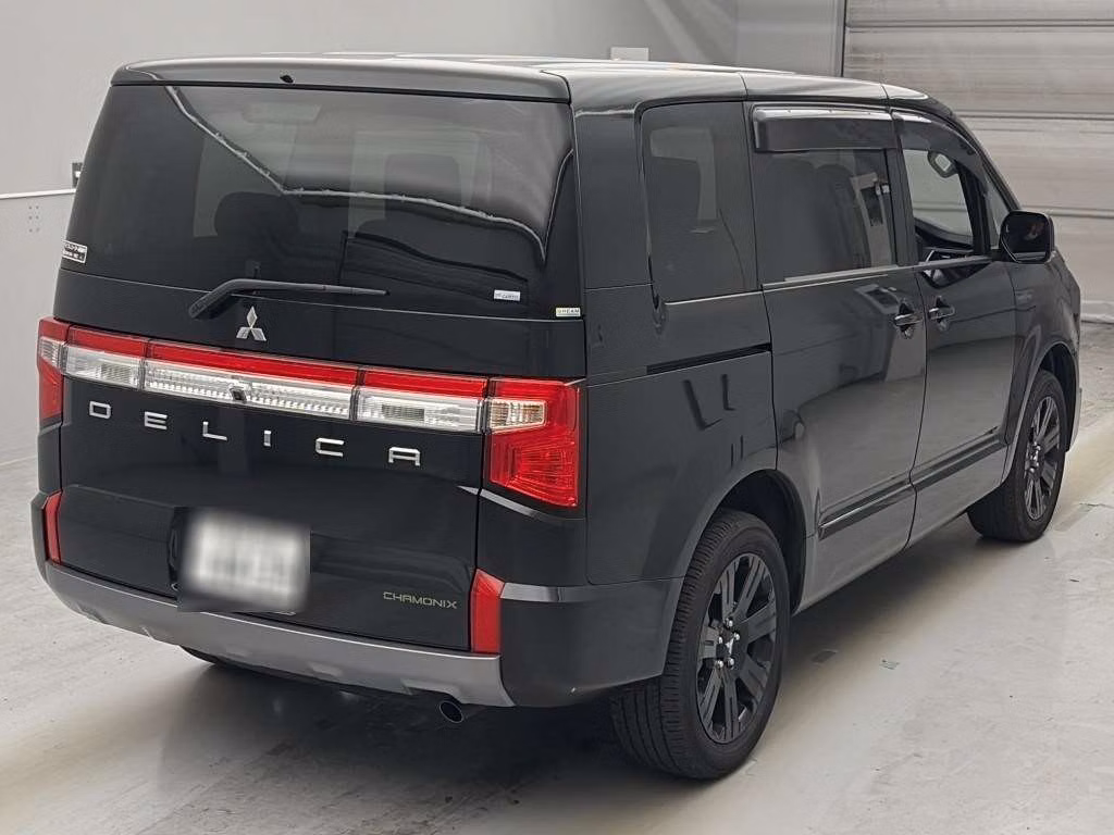 MITSUBISHI DELICA D:5