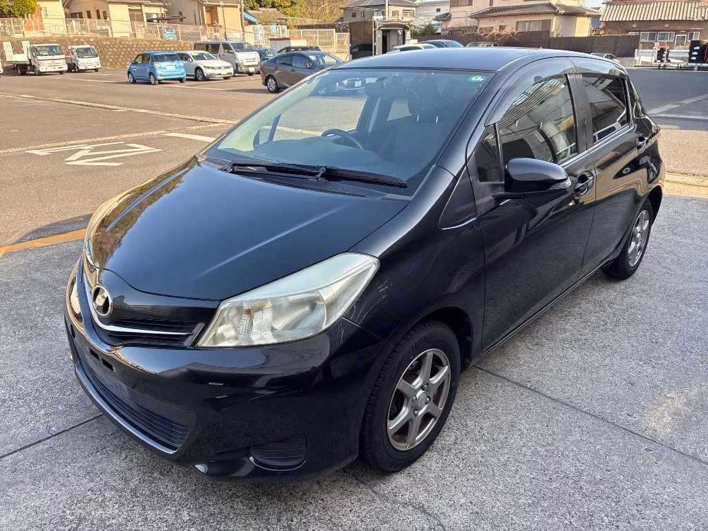TOYOTA VITZ