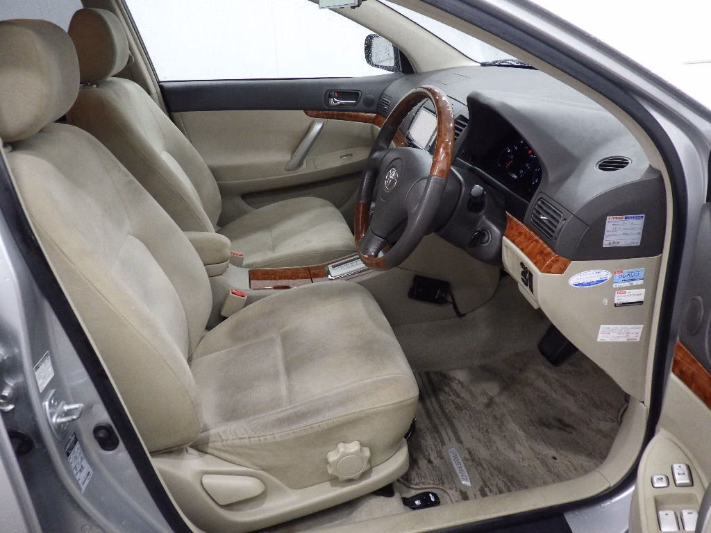 TOYOTA PREMIO
