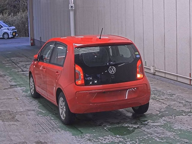 VOLKSWAGEN UP!