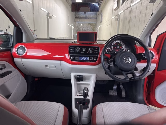 VOLKSWAGEN UP!