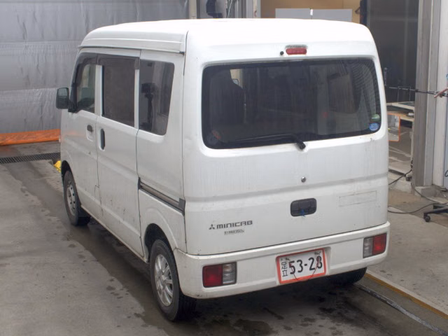 MITSUBISHI MINICAB
