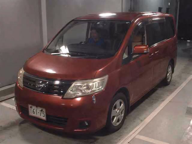 NISSAN SERENA