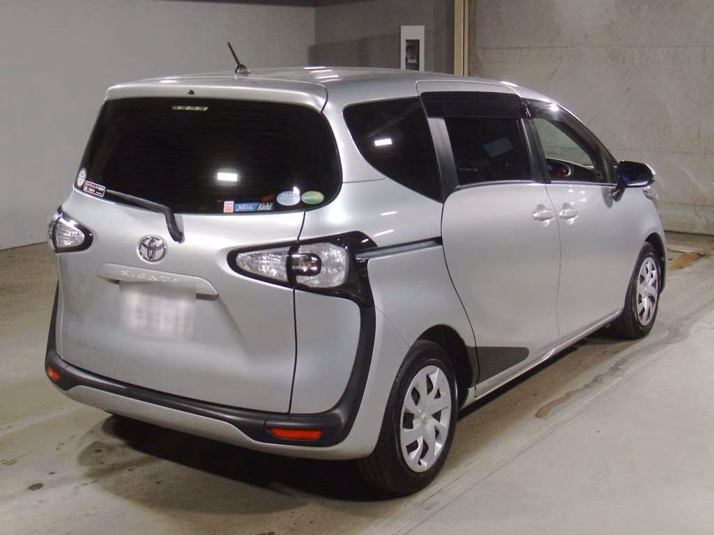 TOYOTA SIENTA