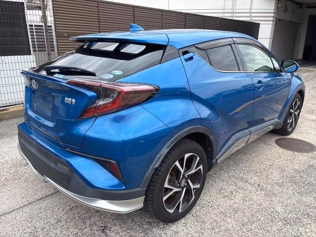 TOYOTA C-HR
