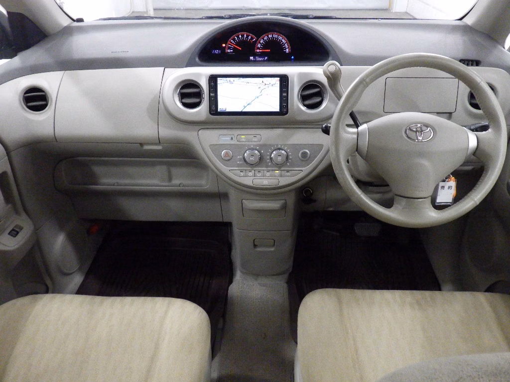 TOYOTA PORTE