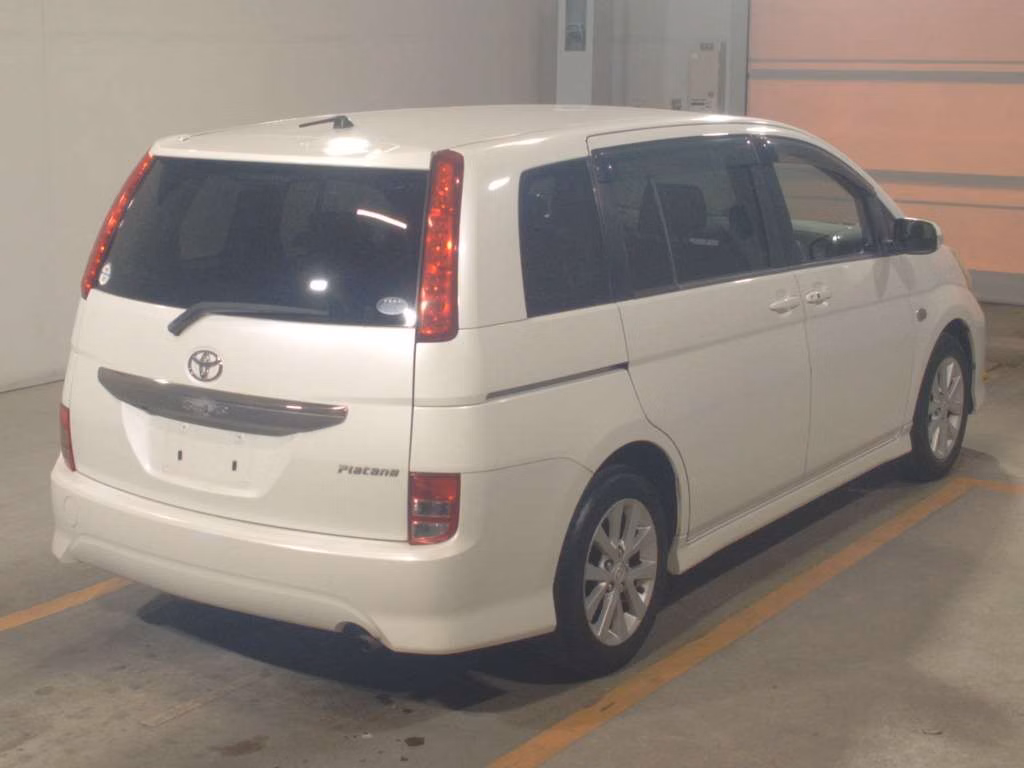 TOYOTA ISIS
