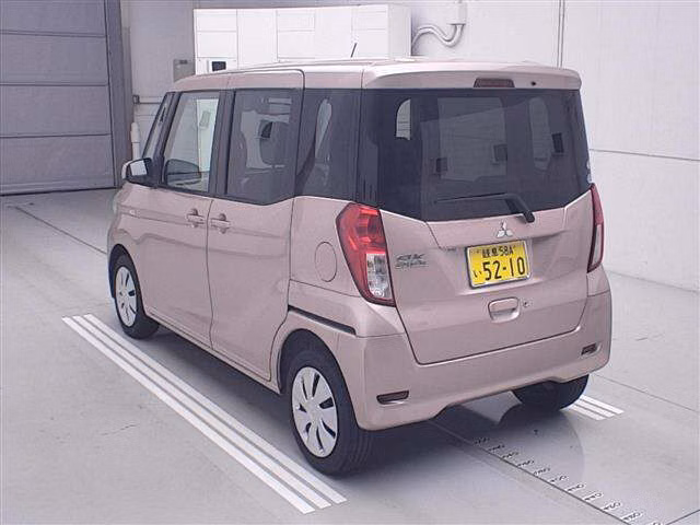 MITSUBISHI EK SPACE