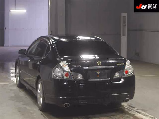 NISSAN FUGA