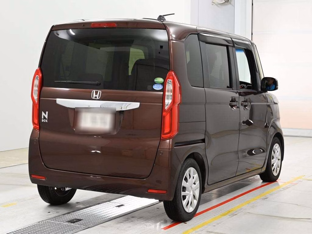HONDA N-BOX