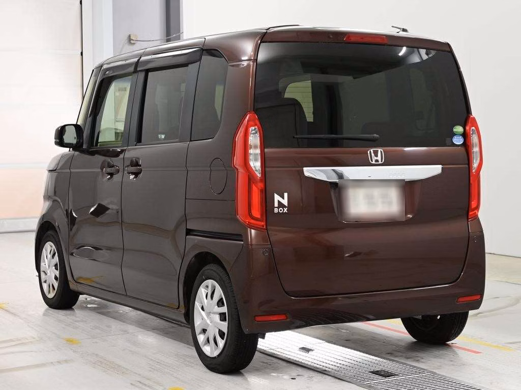 HONDA N-BOX