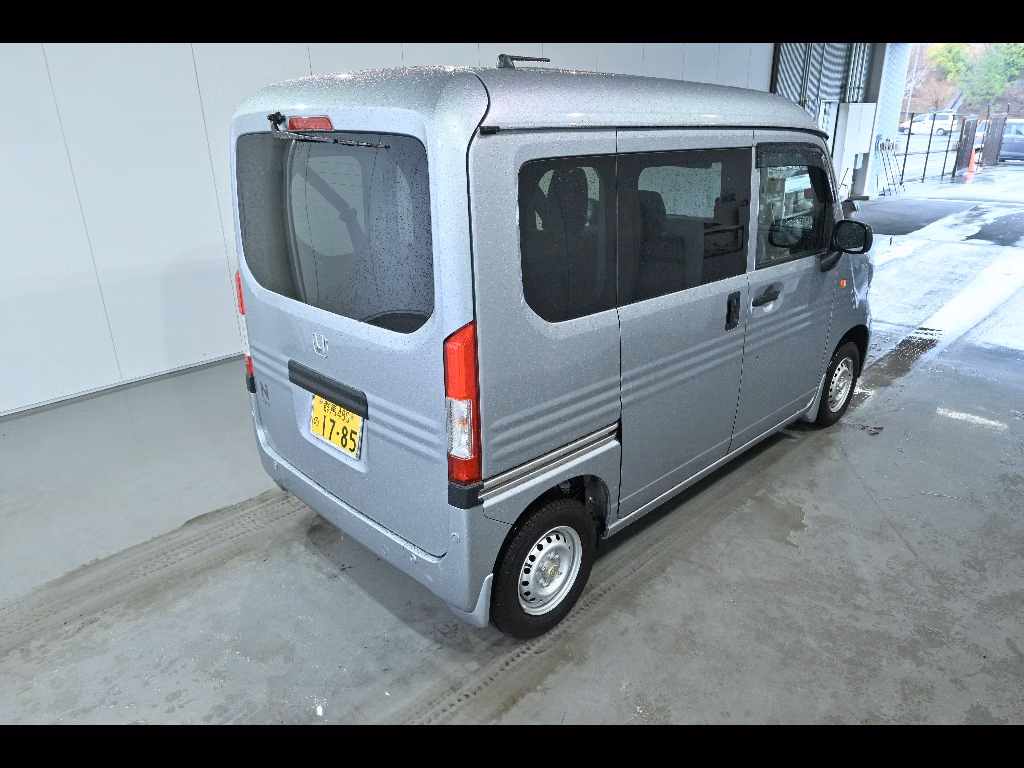 HONDA N-VAN