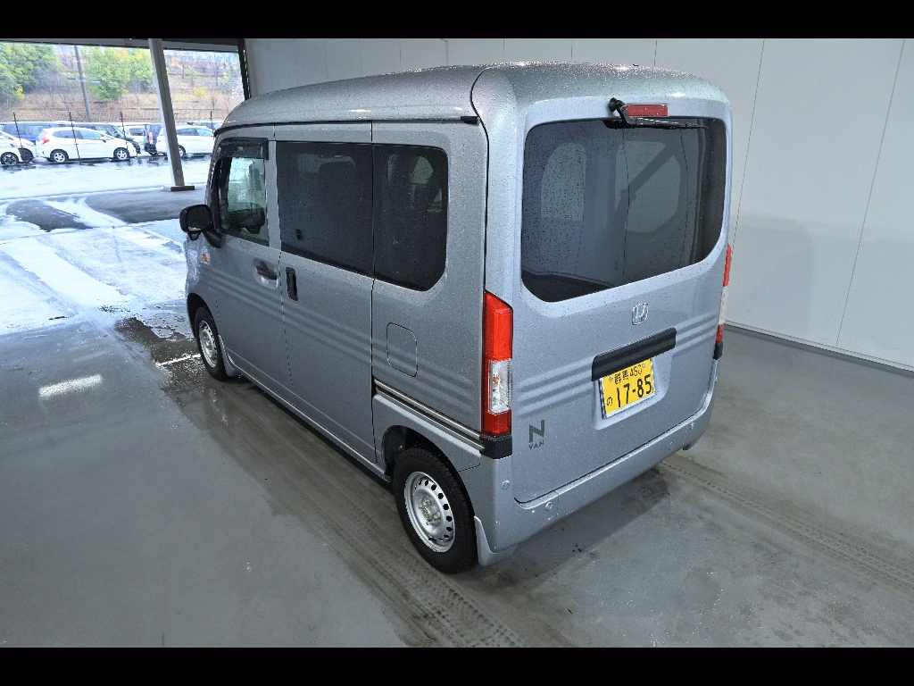 HONDA N-VAN