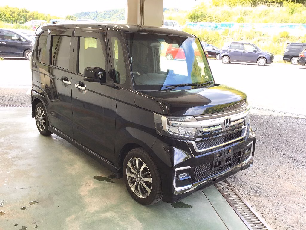 HONDA N-BOX