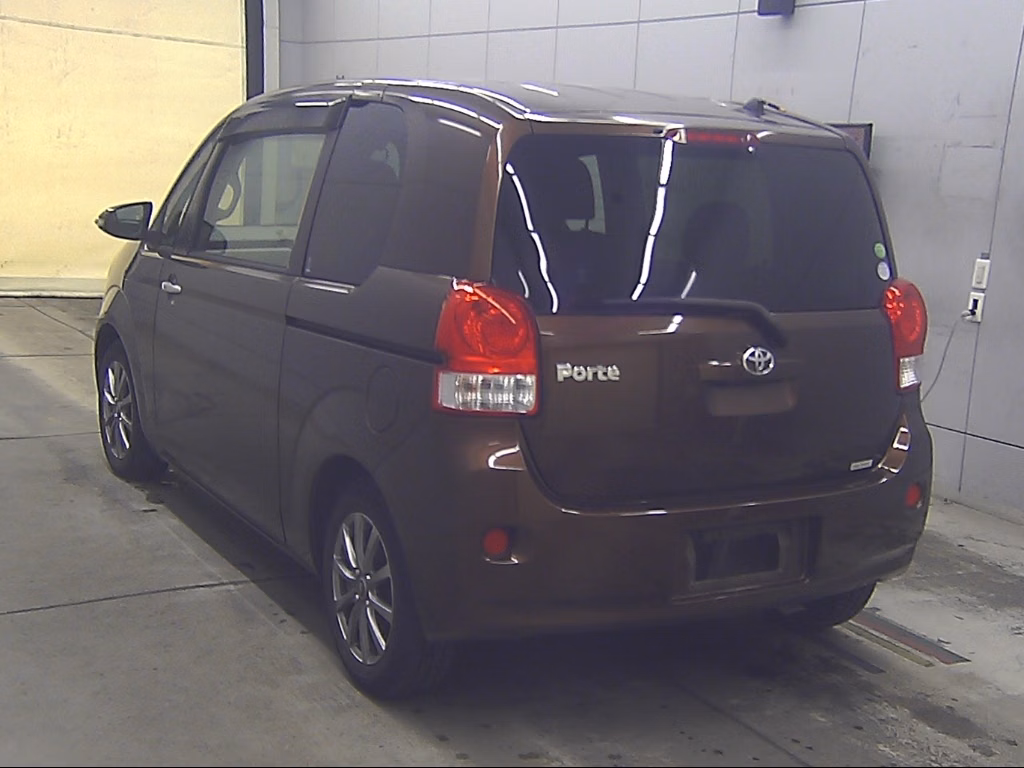 TOYOTA PORTE