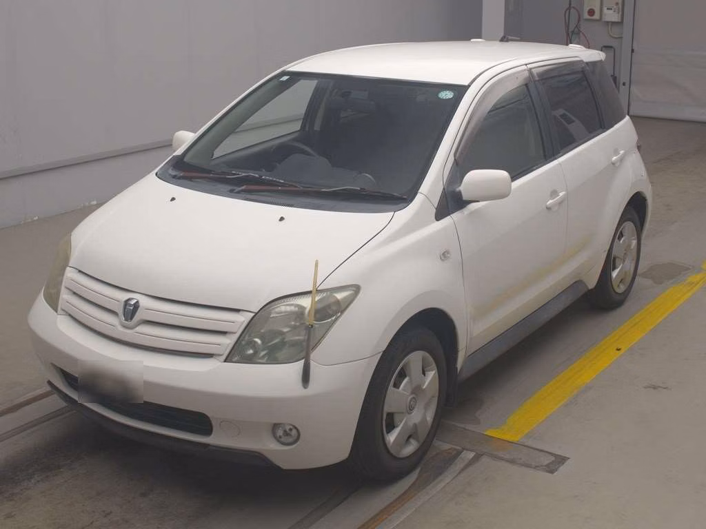 TOYOTA IST