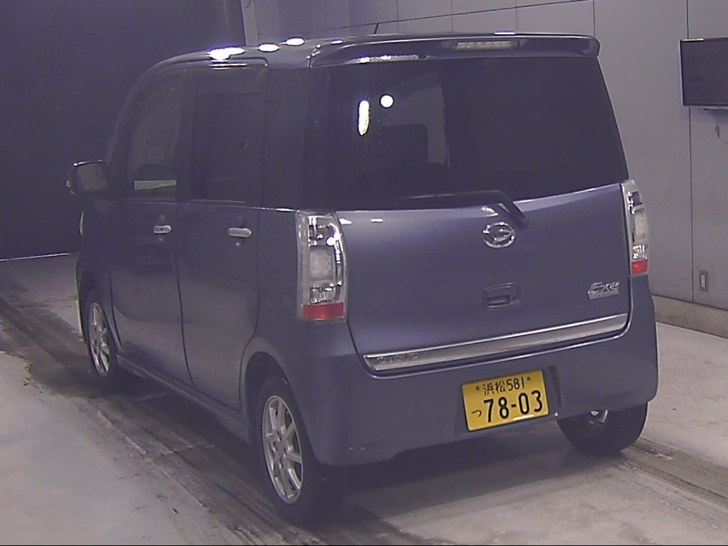 DAIHATSU TANTO EXE