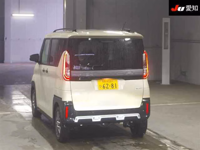 MITSUBISHI DELICA MINI