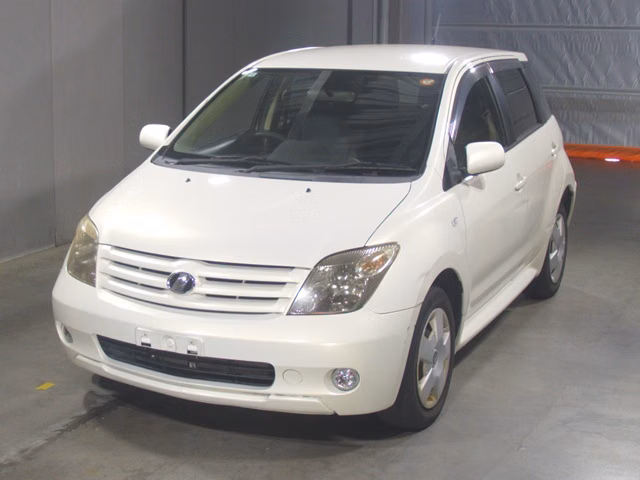 TOYOTA IST