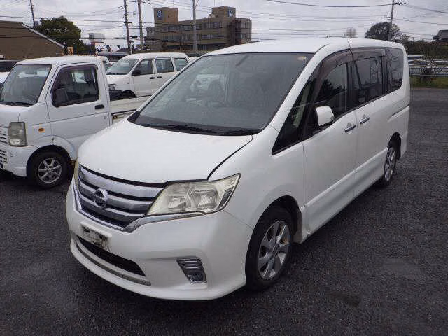 NISSAN SERENA