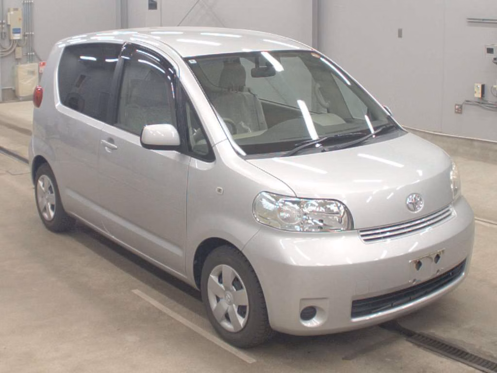 TOYOTA PORTE