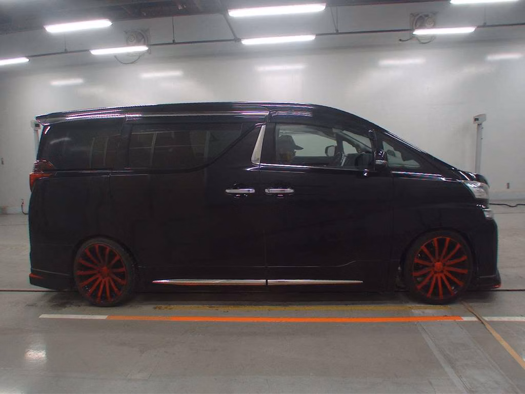 TOYOTA VELLFIRE
