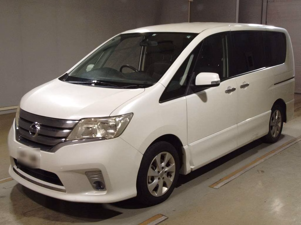 NISSAN SERENA