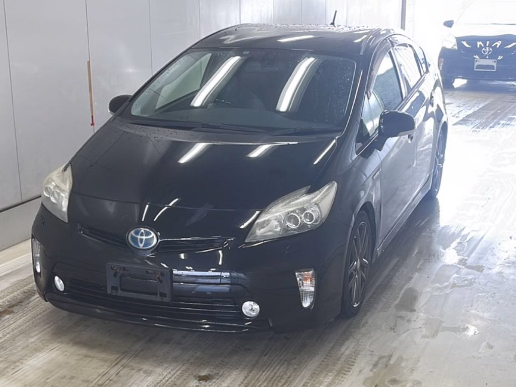 TOYOTA PRIUS