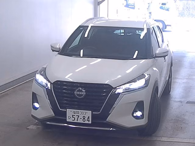 NISSAN KICKS