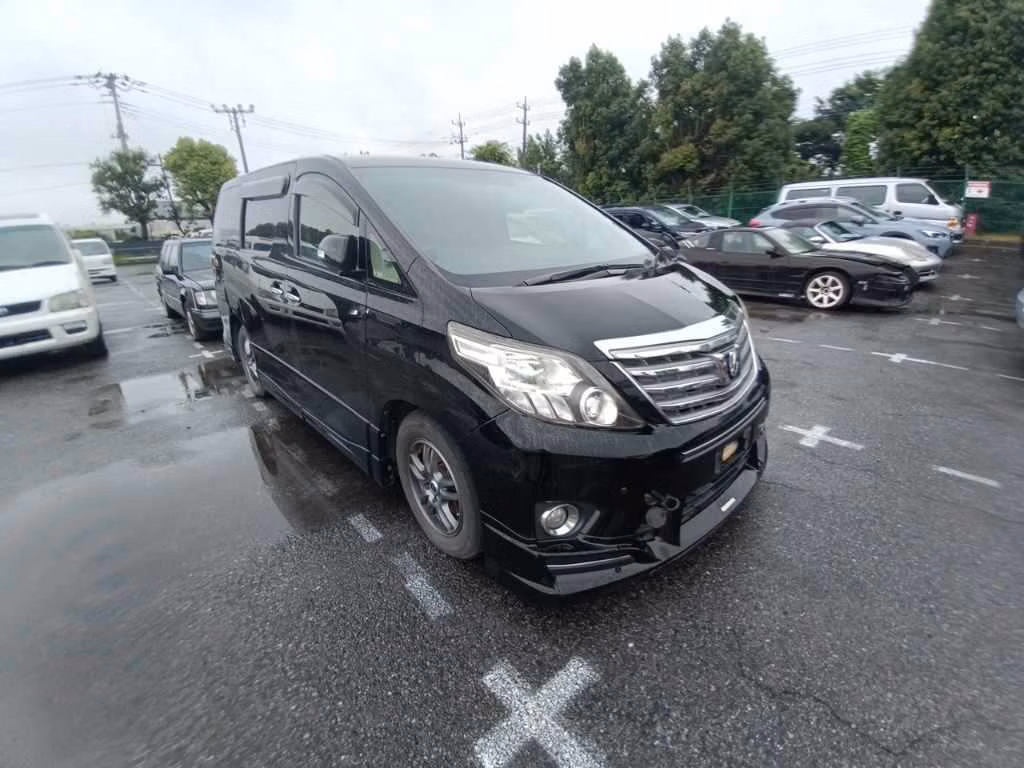 TOYOTA ALPHARD