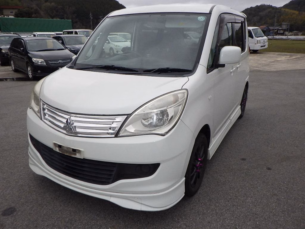 MITSUBISHI DELICA D:2