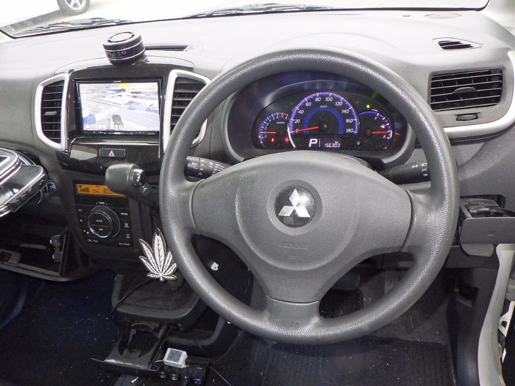 MITSUBISHI DELICA D:2