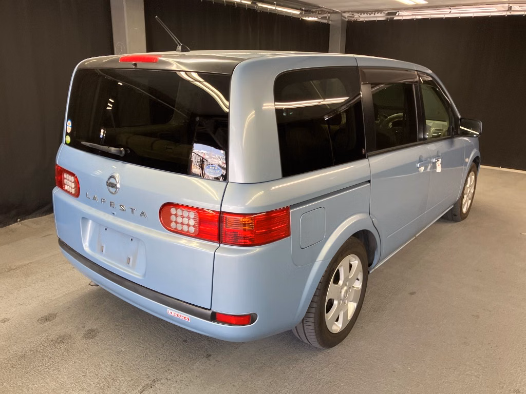 NISSAN LAFESTA