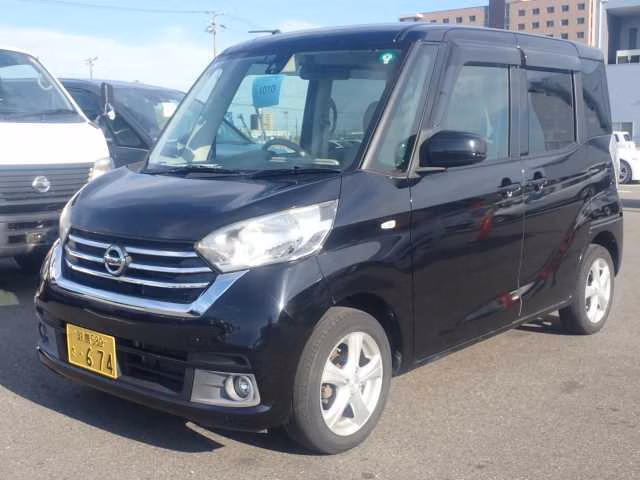 NISSAN DAYZ ROOX