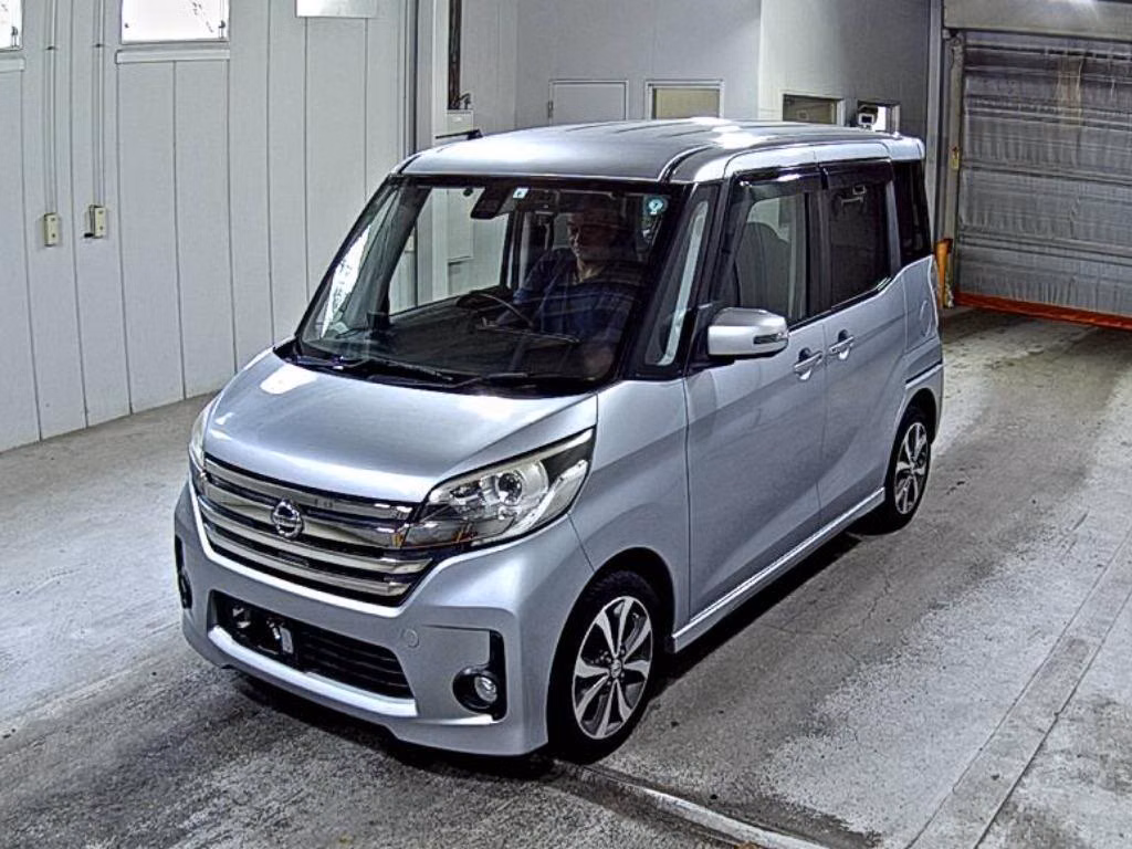 NISSAN DAYZ ROOX